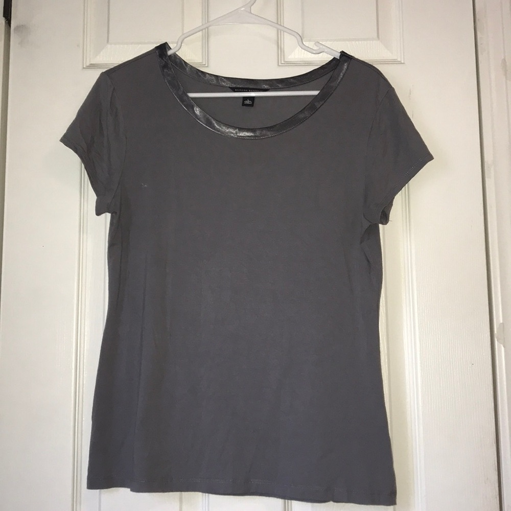 Banana republic tee